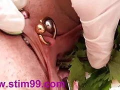 Học sinh sử dụng bàn xem phim sex mom giáo viên để thưởng thức