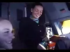 Anh ấy cởi ra những cô gái và phim sex ban tinh vao mom fuck cô ấy tại nhà