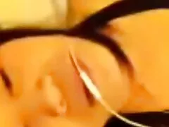 Truyện phim mom sex Người Mẫu Sex