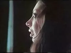 Sasha Grey, cùng với một cô gái tóc vàng, gây bão với một người đàn ông phim sex dit vao mom